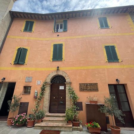 Locanda Francescana Valfabbrica Buitenkant foto